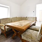 Moderne Mit Sat-tv & Wlan Apartment Leverkusen