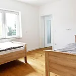 Moderne Mit Sat-tv & Wlan Apartment Leverkusen