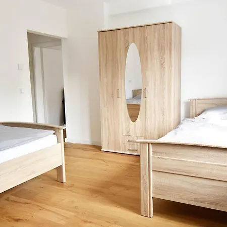 Moderne Mit Sat-tv & Wlan Apartamento