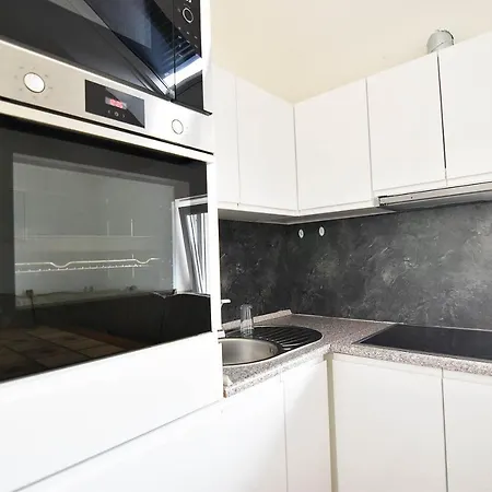 Moderne Mit Sat-tv & Wlan * Leverkusen