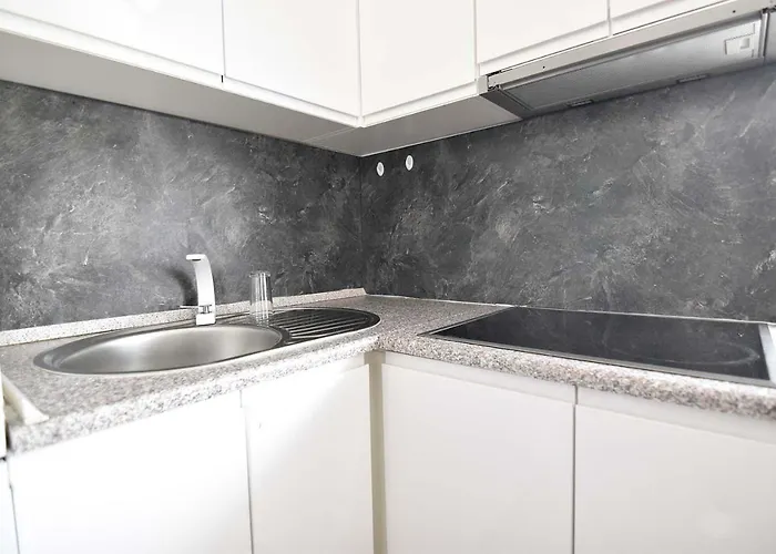 Moderne Mit Sat-tv & Wlan Leverkusen